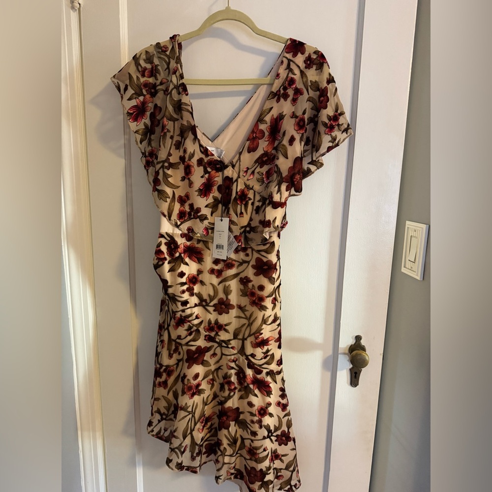 New with tags Ali and Jay dress fall flower dress